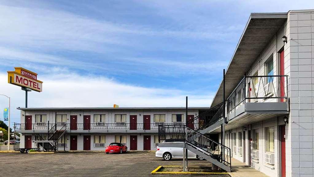 Budget Inn Ontario Esterno foto
