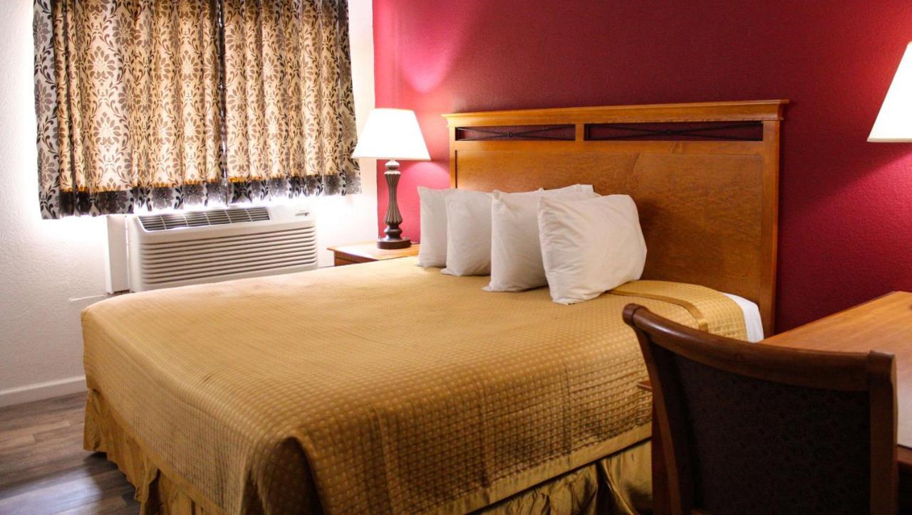 Budget Inn Ontario Esterno foto