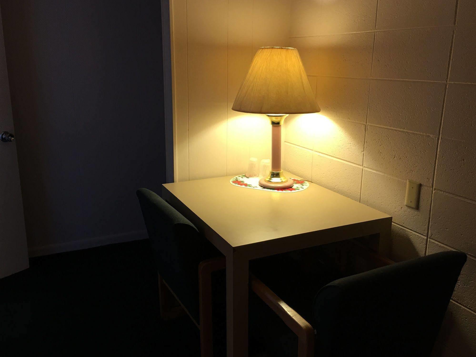 Budget Inn Ontario Esterno foto