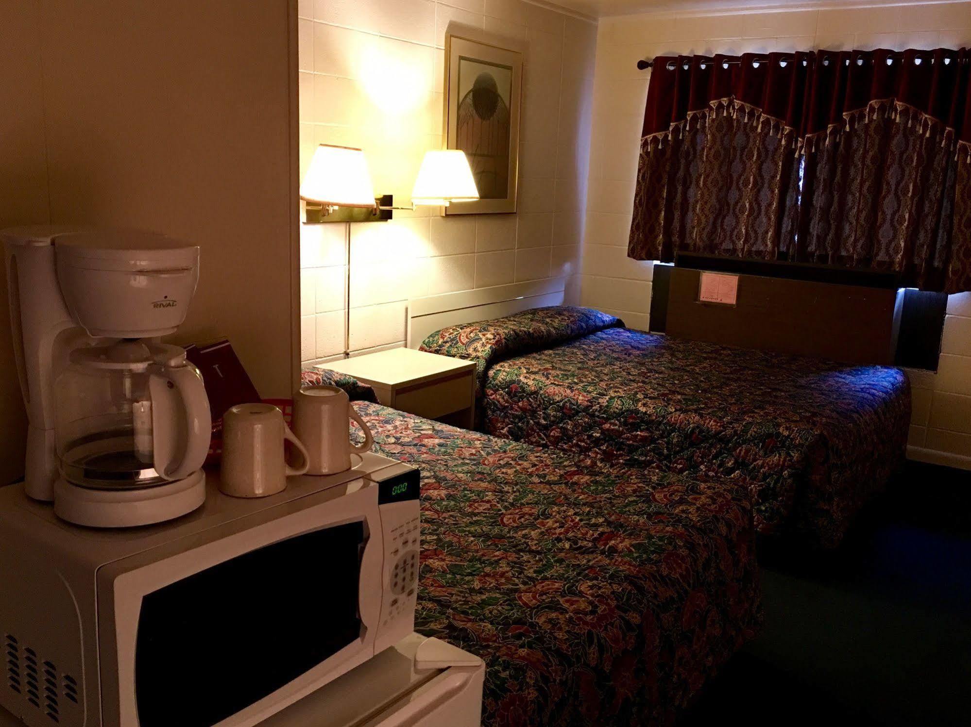 Budget Inn Ontario Esterno foto